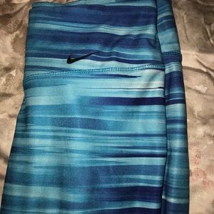 Nike leggings